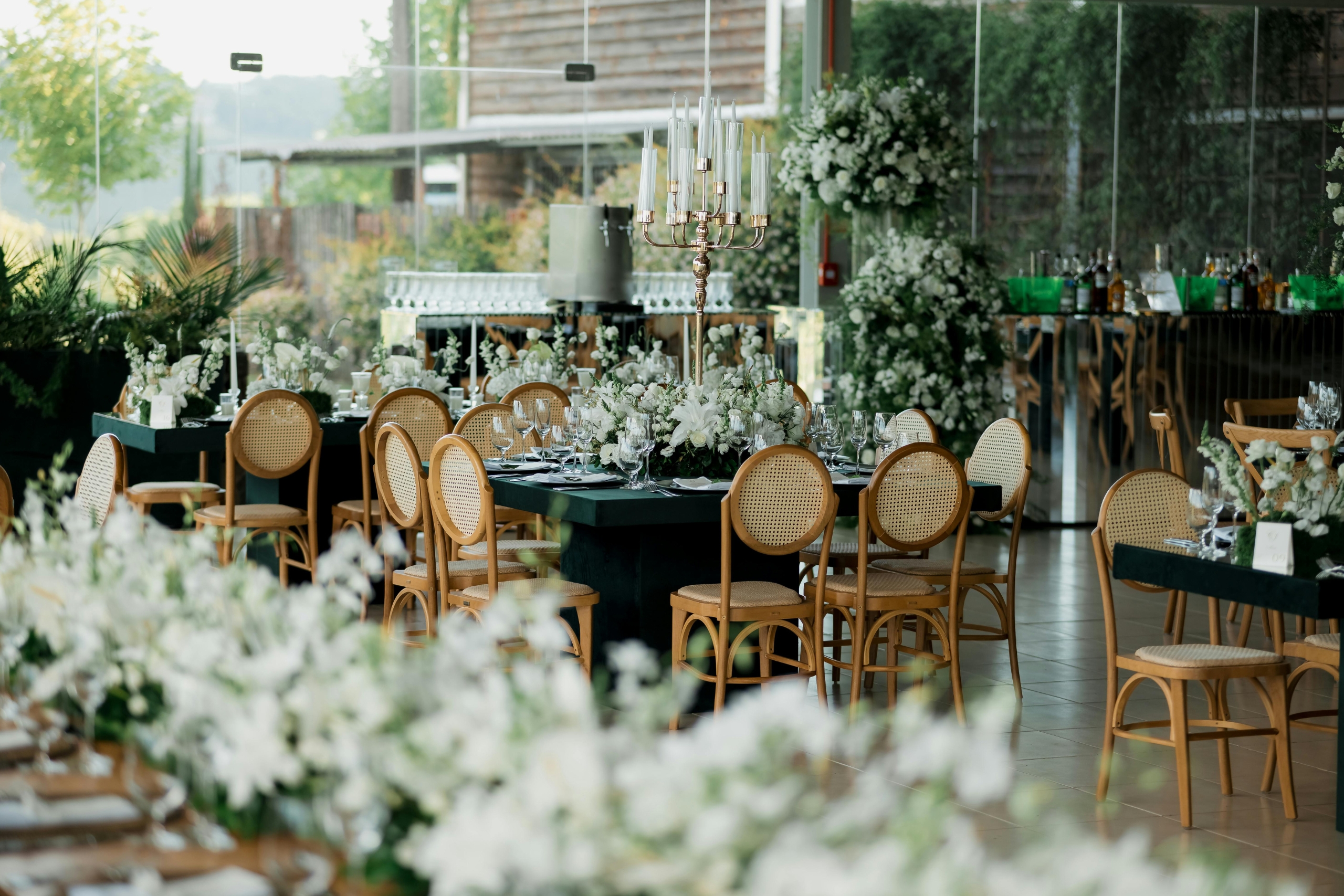 How To Make A Small Garden Perfect For Guests And Small Events: Clever, Creative Design Ideas That Create A Genuinely Big Impression In Any Compact Outdoor Space